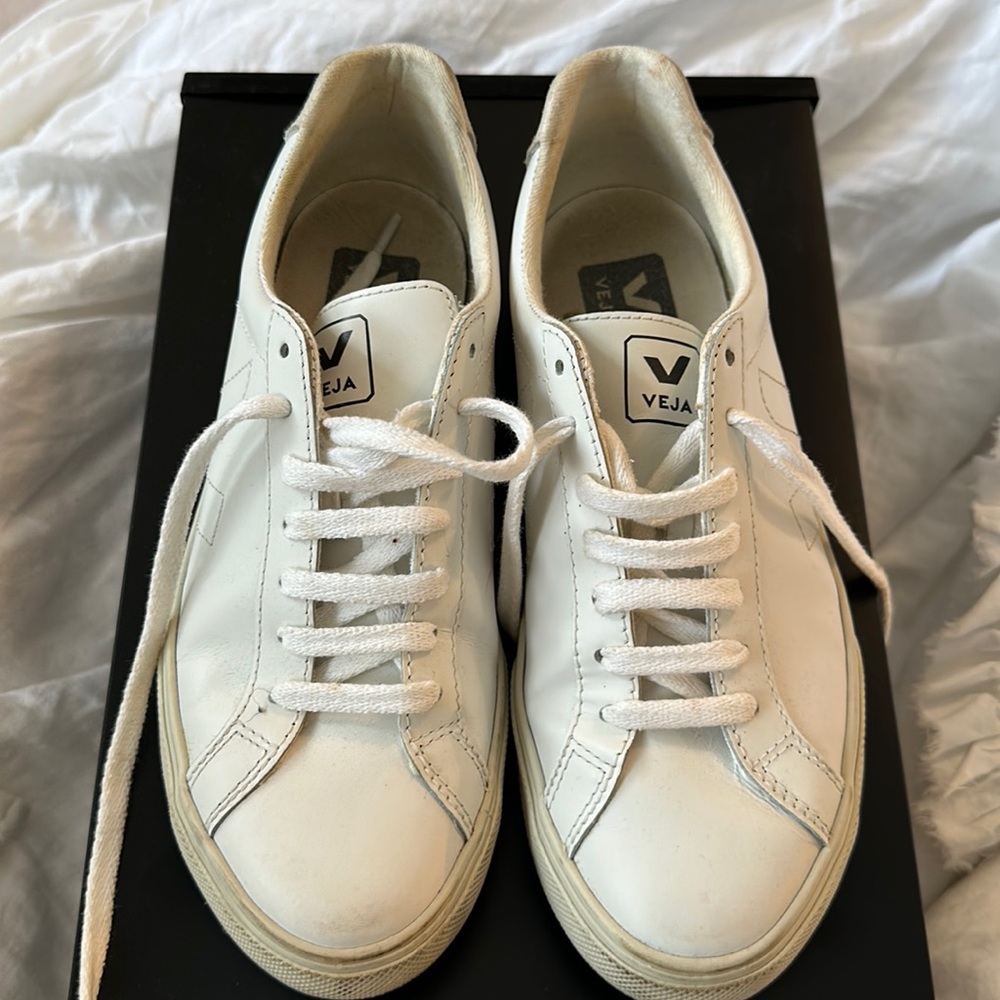 Veja sneakers